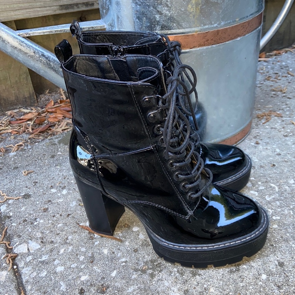 BLACK HEELED COMBAT BOOTS 🥾